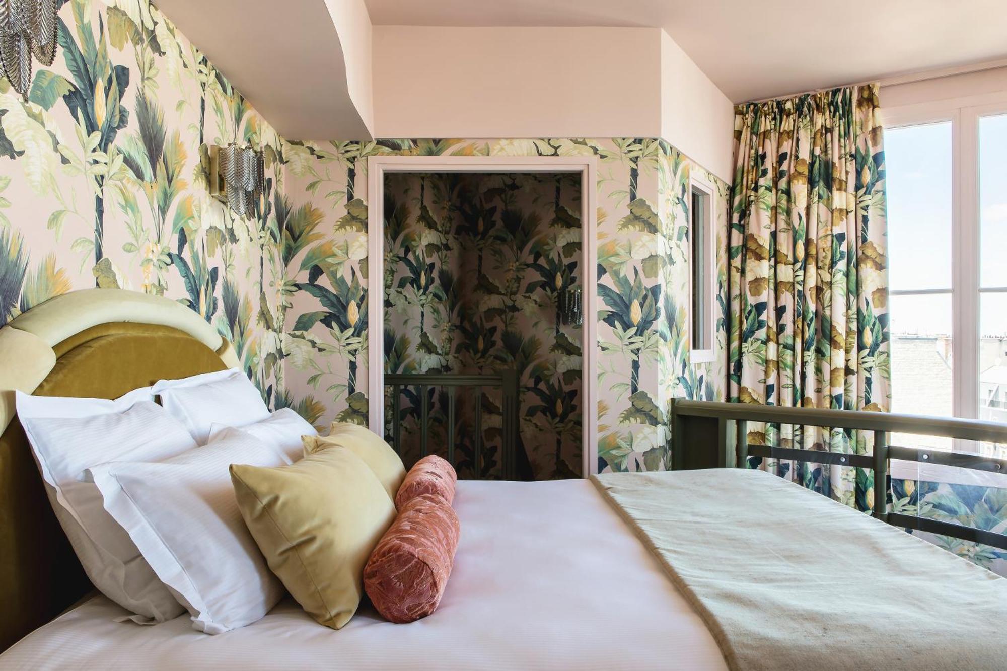 Western Mercedes Hotel 4*